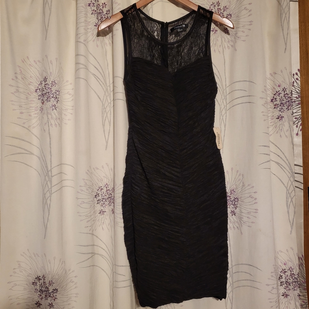 Forever 21 Sleeveless Bodycon Dress NWT